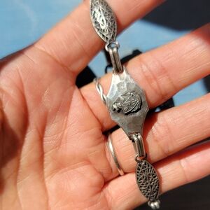 Vintage  "I think, therefore I am" coat of arms unicorn variety link 925 sterlin